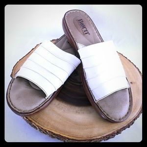 born leather slides size 10 women's White